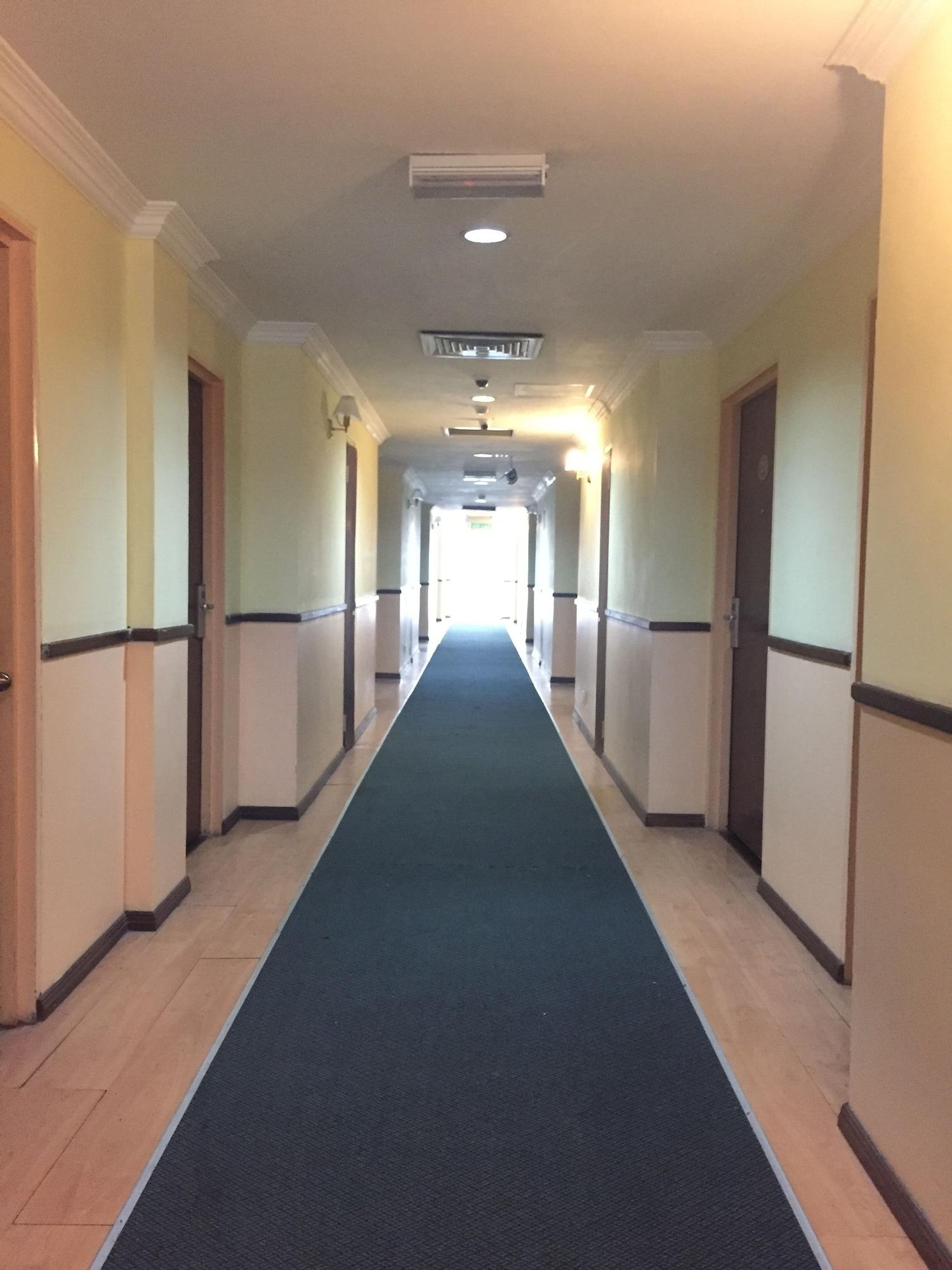 Regal Court Hotel Kuching Extérieur photo