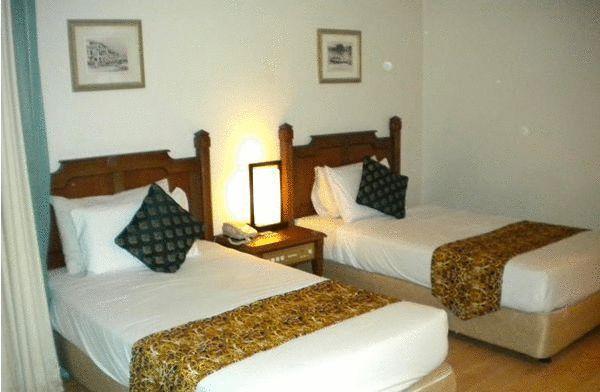 Regal Court Hotel Kuching Chambre photo