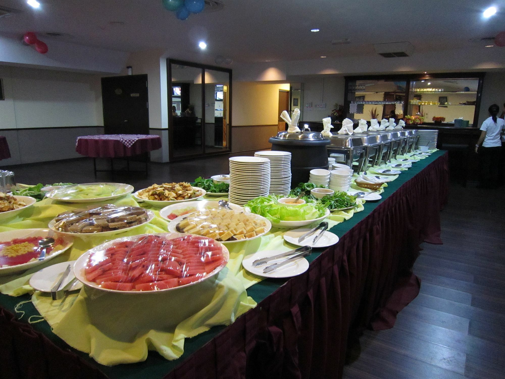 Regal Court Hotel Kuching Extérieur photo